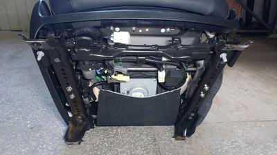 Сидение переднее правое R LEXUS RX300 None