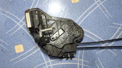 Замок двери задней правой R G8 TOYOTA Hilux 69050-0K080