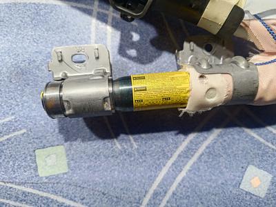 Подушка (шторка) безопасности потолочная правая R G8 TOYOTA Hilux 62170-0K100