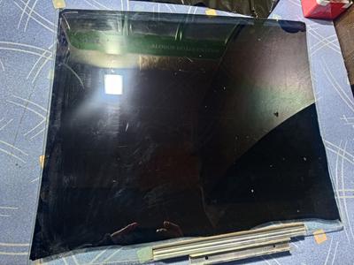Стекло двери задней правой R G8 TOYOTA Hilux 68113-0K240