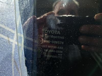 Стекло двери задней правой R G8 TOYOTA Hilux 68113-0K240