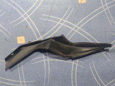 Уплотнитель водосток L G8 TOYOTA Hilux 53867-0K050