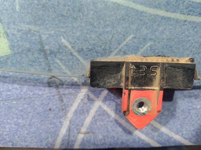 Стекло двери передней правой R G8 TOYOTA Hilux 68101-0K270