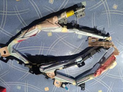 Подушка (шторка) безопасности потолочная правая R G8 TOYOTA Hilux 62170-0K100