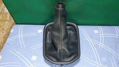 Кожух селектора МКПП G8 TOYOTA Hilux 58840-KK010-C0