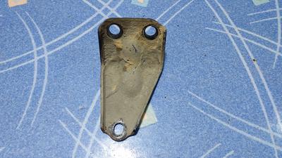 Кронштейн турбины 2KD-FTV G7 TOYOTA Hilux 17293-0L050