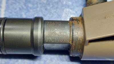Форсунка топливная 2GD-FTV G8 TOYOTA Hilux 23670-0E020