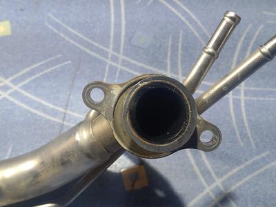 Патрубок системы EGR/1 2GD-FTV TOYOTA Hilux 25601-11050
