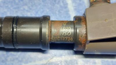 Форсунка топливная 2GD-FTV G8 TOYOTA Hilux 23670-0E020