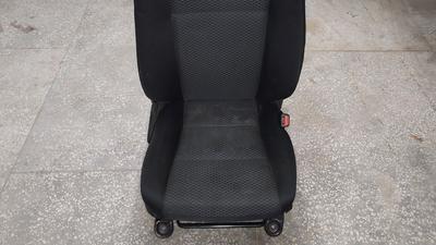 Сиденье переднее правое G8 TOYOTA Hilux 71551-0K270