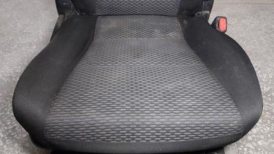 Сиденье переднее правое G8 TOYOTA Hilux 71551-0K270