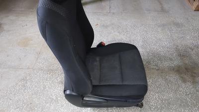 Сиденье переднее правое G8 TOYOTA Hilux 71551-0K270