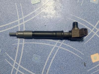 Форсунка топливная 1GD-FTV G8 TOYOTA Hilux 23670-11010