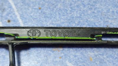 Решётка переднего бампера нижняя правая G8 TOYOTA Hilux 53112-0K350
