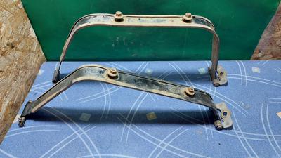 Кронштейн бака топливного G8 TOYOTA Hilux 77602-71010