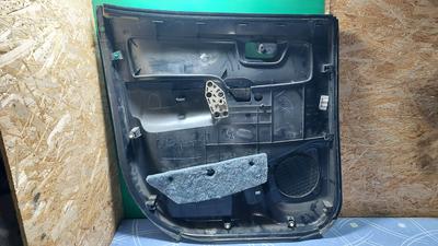Обшивка двери задняя правая G7 TOYOTA Hilux 67630-0K180