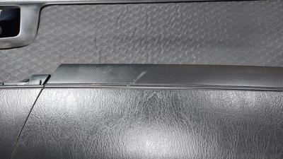 Обшивка двери передняя правая G7 TOYOTA Hilux 67610-0K010