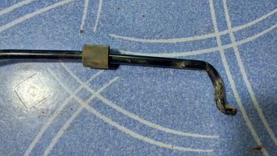 Держатель капота G8 TOYOTA Hilux 53440-0K010