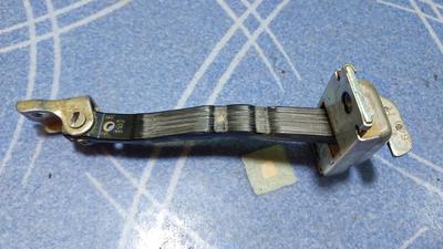 Ограничитель двери передней G8 TOYOTA Hilux 68610-0K091
