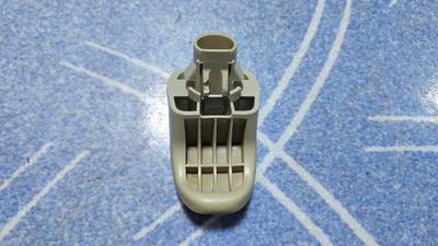 Крючок для одежды G8 TOYOTA Hilux 74631-0K040-B0
