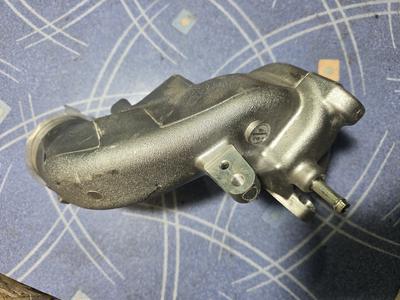 Патрубок турбины впускной G8 TOYOTA Hilux 17203-0E010