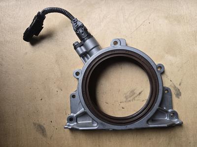 Крышка коленвала задняя 1GD-FTV TOYOTA Land Cruiser Prado 150 11381-11010