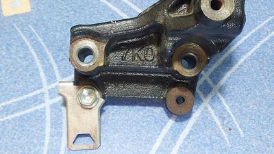 Кронштейн турбины двигателя 1GD-FTV TLC Prado250 TOYOTA Land Cruiser Prado 250 17293-11030